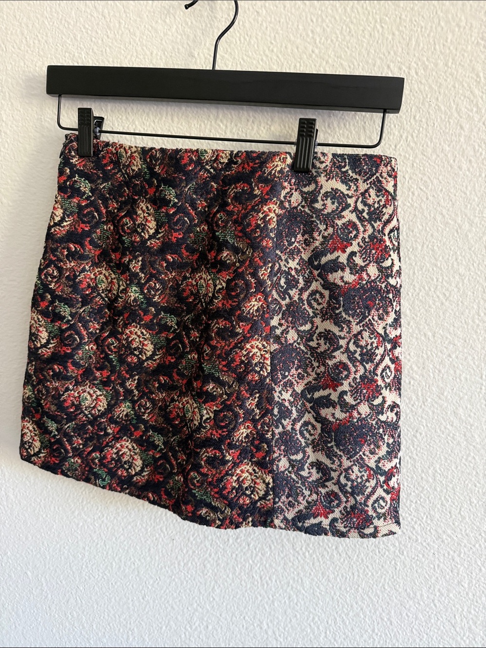 Free People Black Red Floral Jacquard Mini Skirt | Size M - Picture 6 of 6
